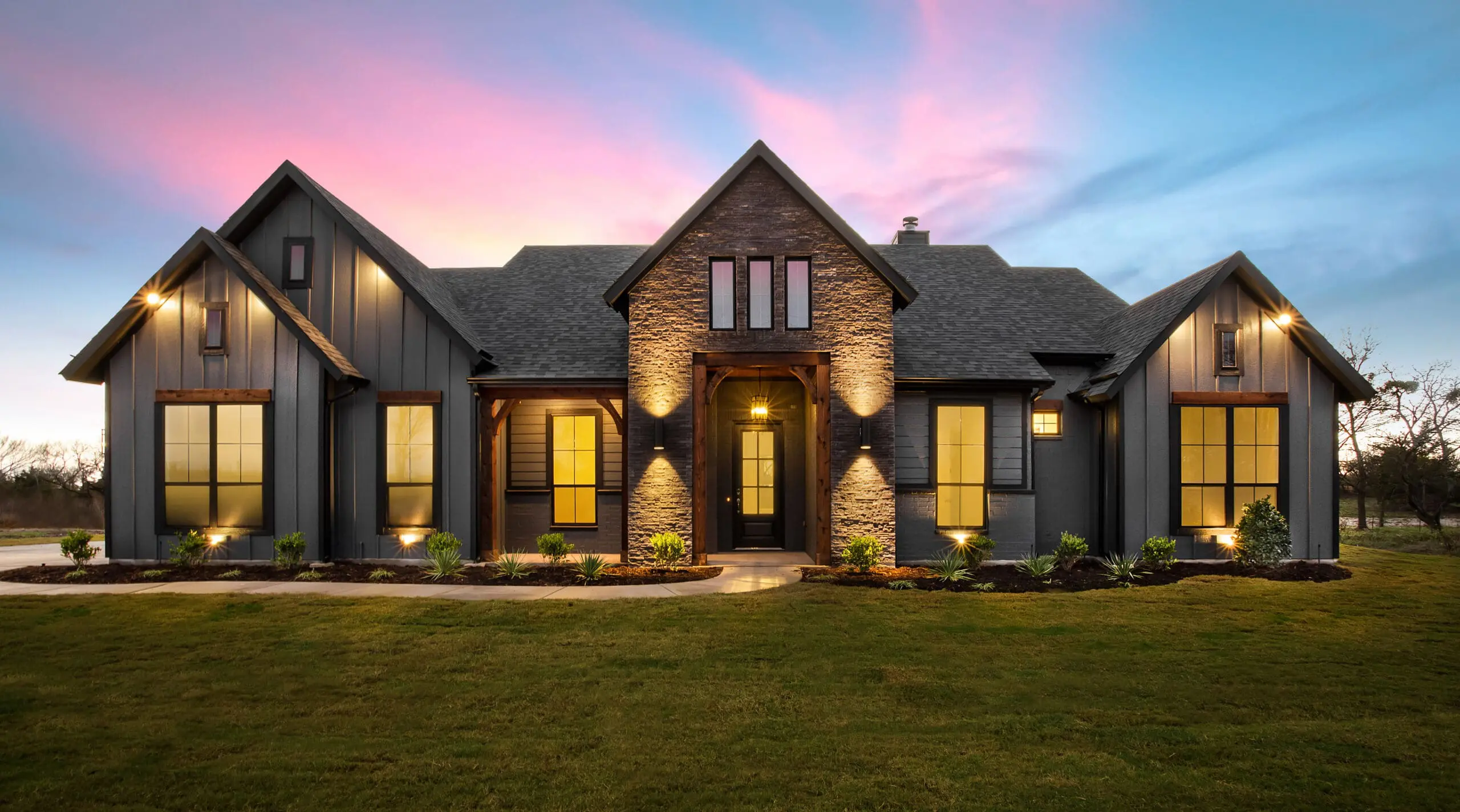 Landscape Lighting in Midland, TX: Illuminate Your Outdoor Spaces
